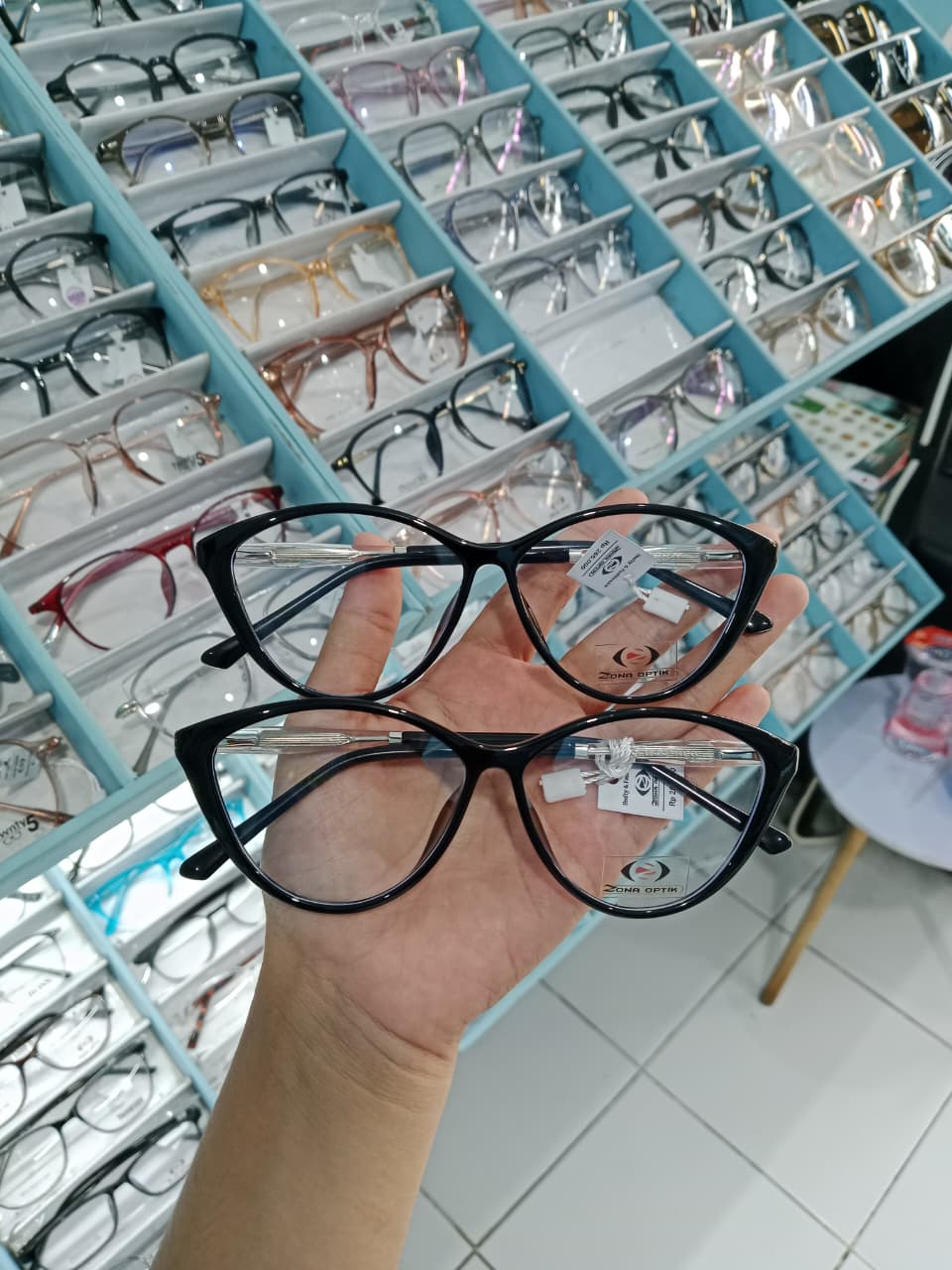 ZONA OPTIK
